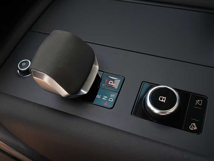 Фото 14 - Land Rover Discovery