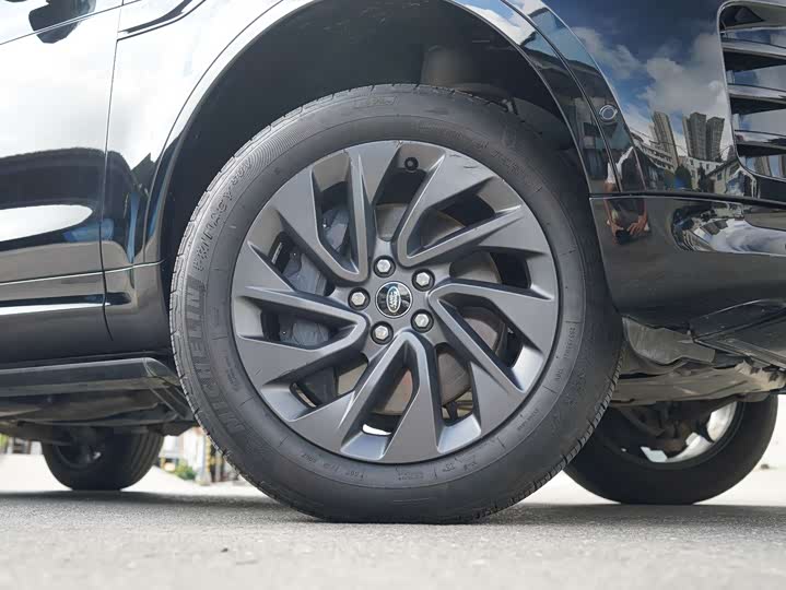 Фото 15 - Land Rover Discovery