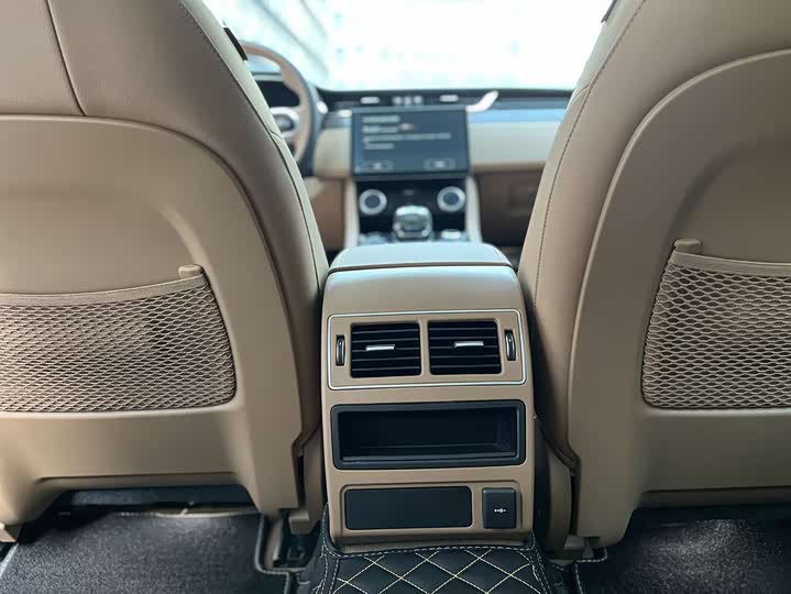 Фото 10 - Jaguar XF L