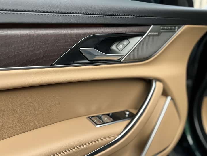 Фото 5 - Jaguar XF L