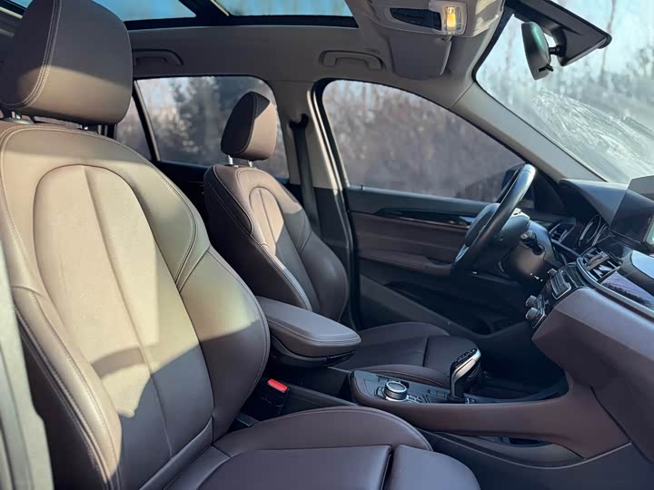 Фото 14 - BMW X1