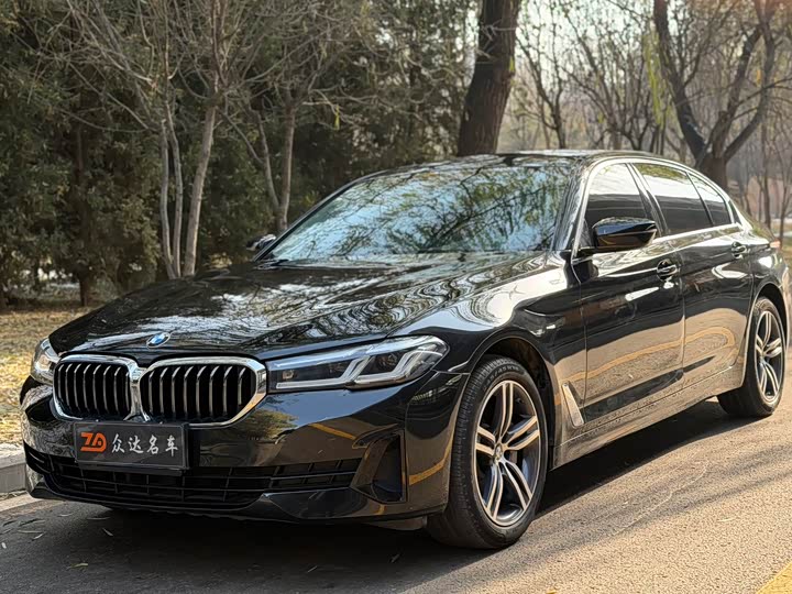 Фото 1 - BMW 5 Series