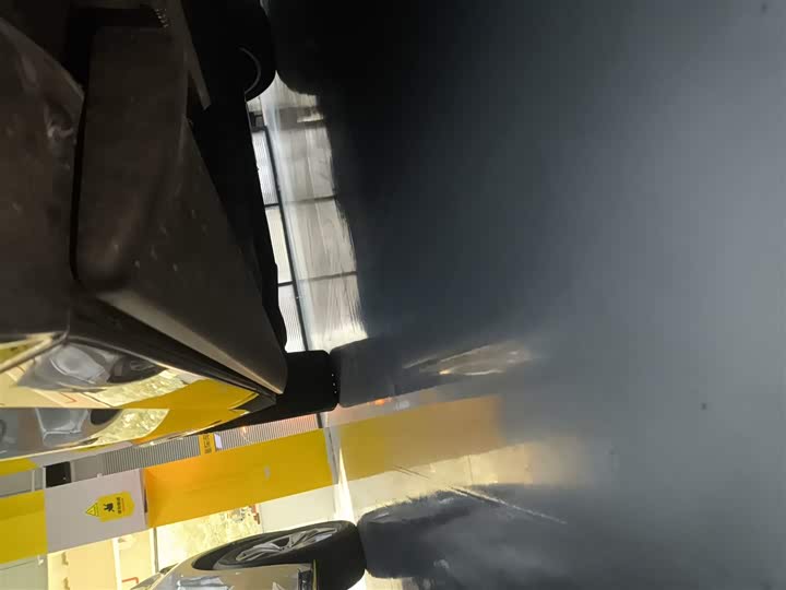 Фото 21 - LiXiang L9