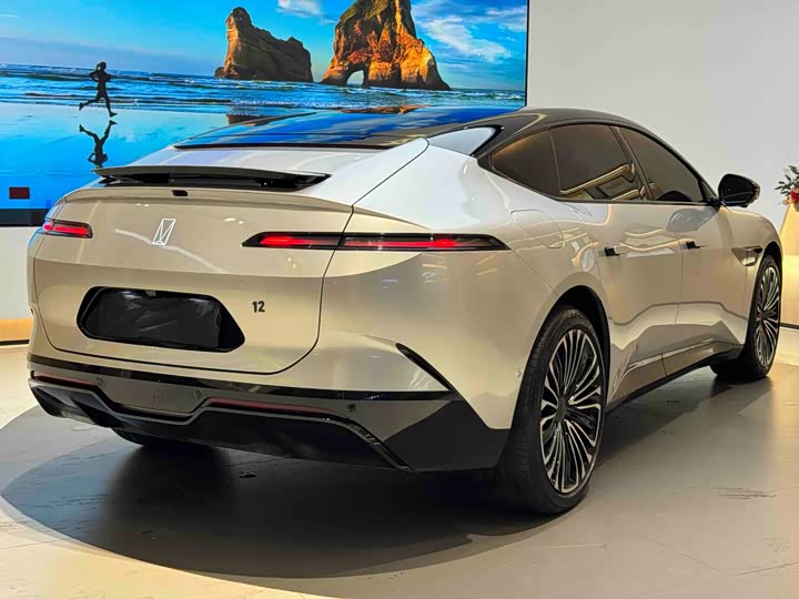 Фото 23 - Avatr 12