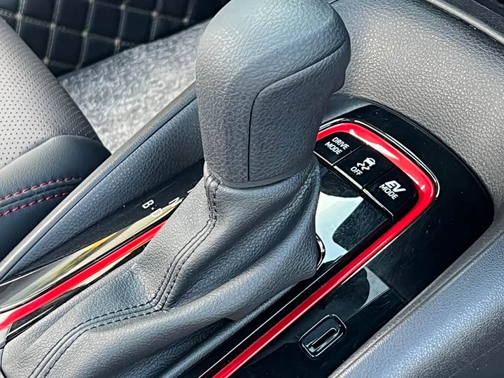 Фото 14 - Toyota Levin