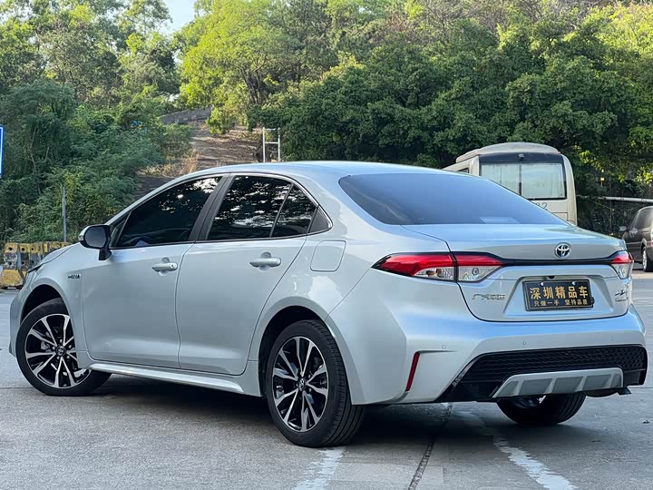 Фото 4 - Toyota Levin