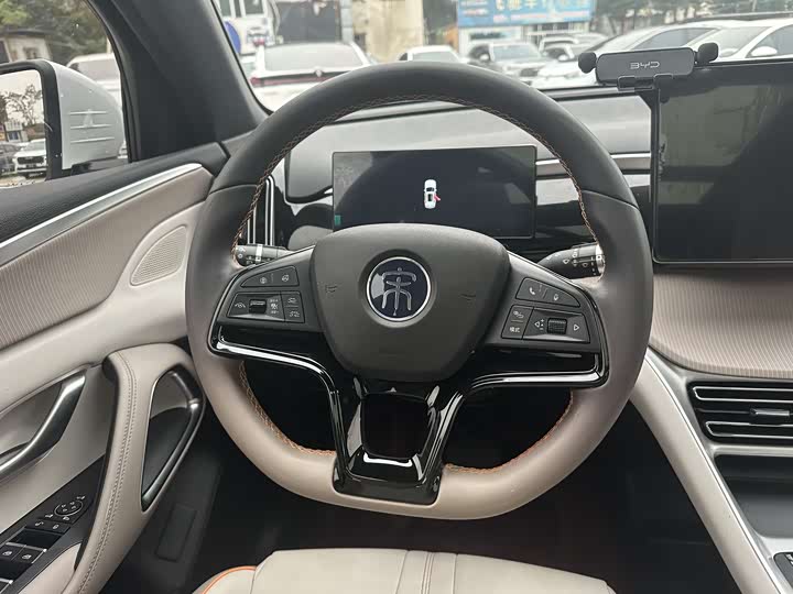 Фото 16 - BYD Song Pro Hybrid