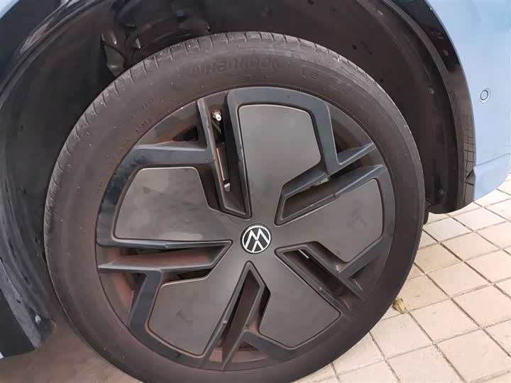 Фото 14 - Volkswagen Tiguan L Pro