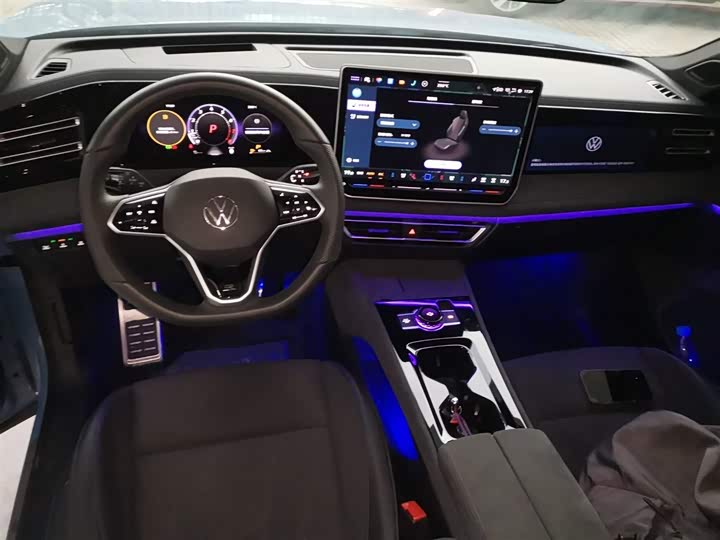 Фото 16 - Volkswagen Tiguan L Pro