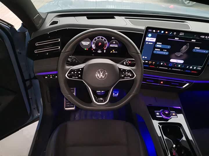 Фото 17 - Volkswagen Tiguan L Pro