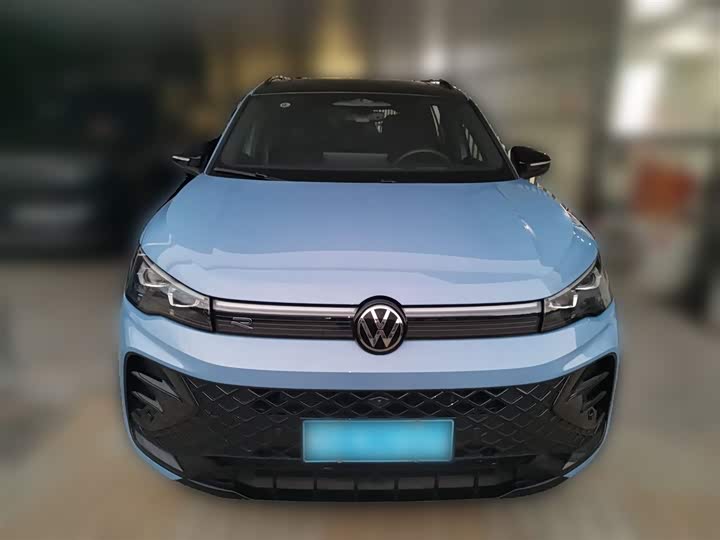 Фото 5 - Volkswagen Tiguan L Pro