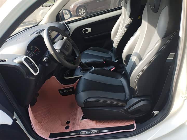 Фото 15 - Roewe Clever