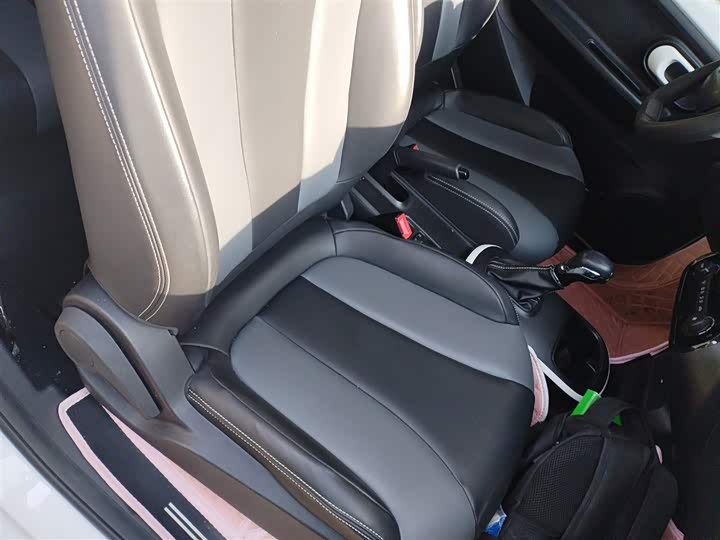 Фото 25 - Roewe Clever