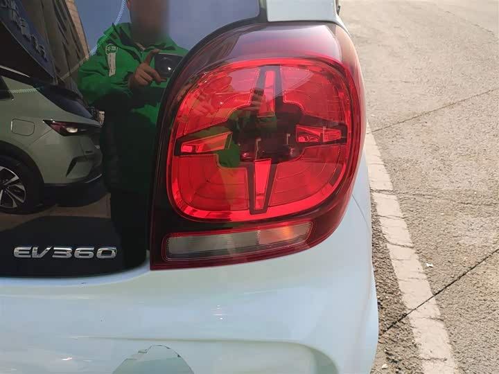 Фото 8 - Roewe Clever