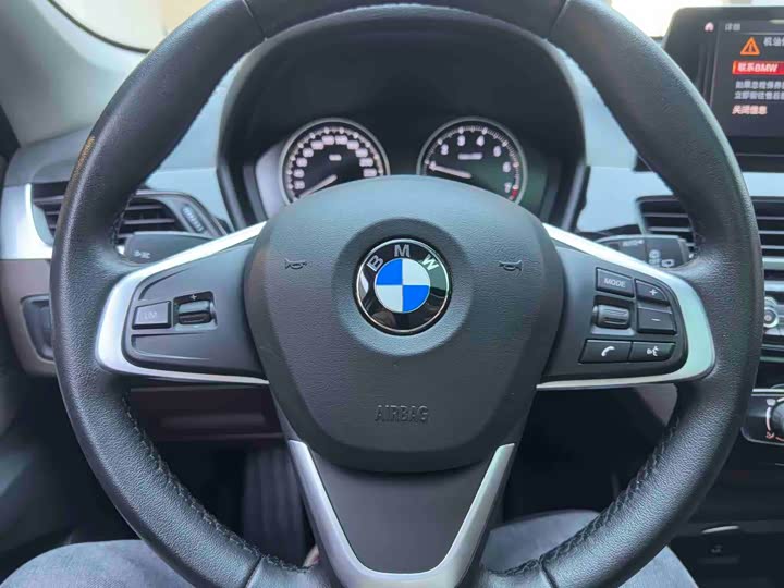 Фото 13 - BMW X1