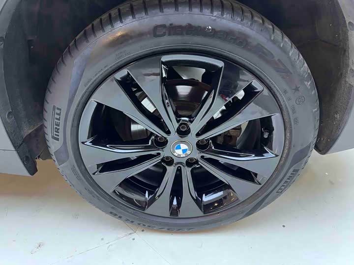 Фото 19 - BMW X1