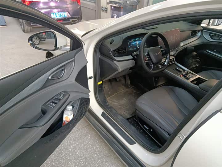 Фото 16 - BYD Seal