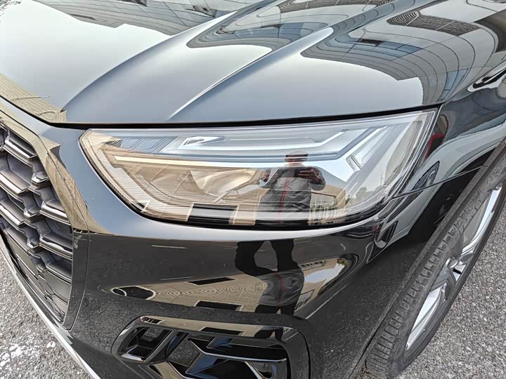 Фото 6 - Audi Q5L