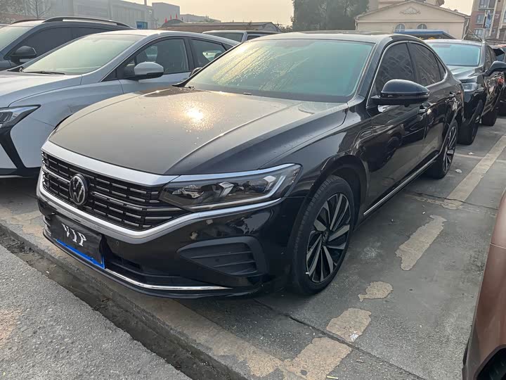 Фото 3 - Volkswagen Passat