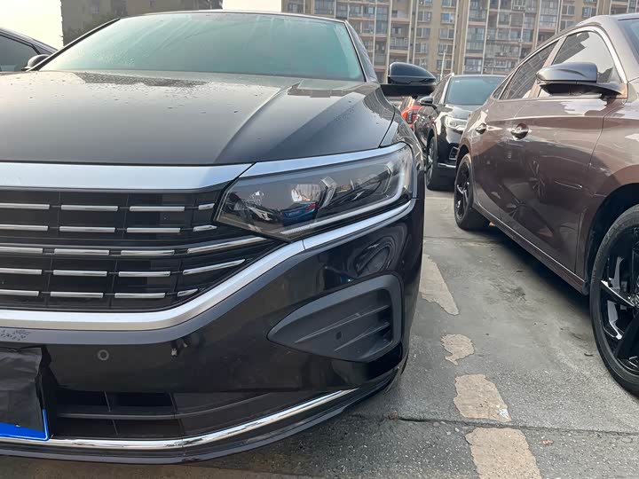 Фото 4 - Volkswagen Passat