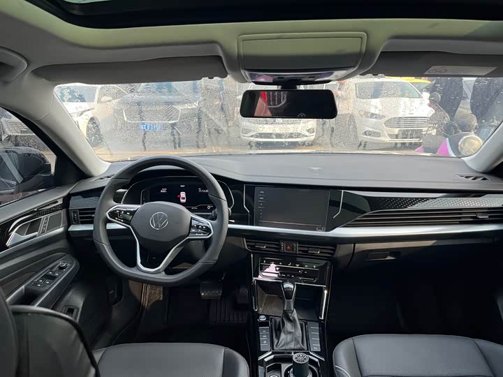 Фото 9 - Volkswagen Passat