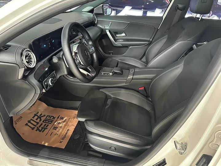 Фото 5 - Mercedes-Benz A-Class