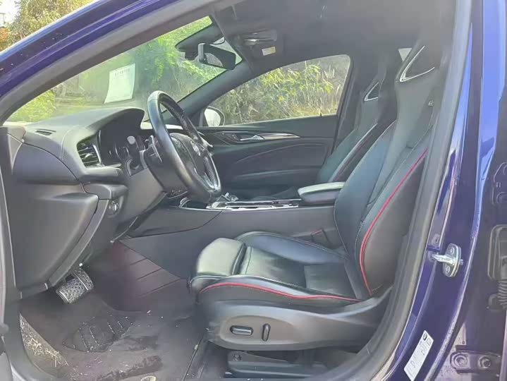 Фото 4 - Buick Regal