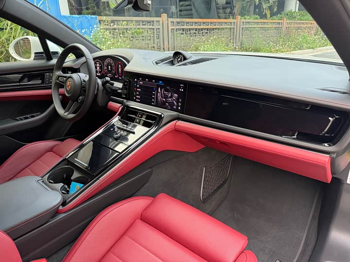 Фото 5 - Porsche Panamera