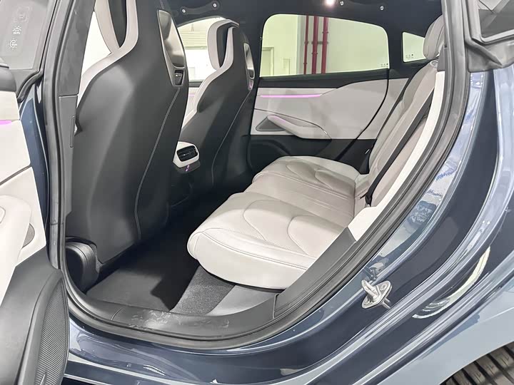 Фото 16 - Xiaomi SU7