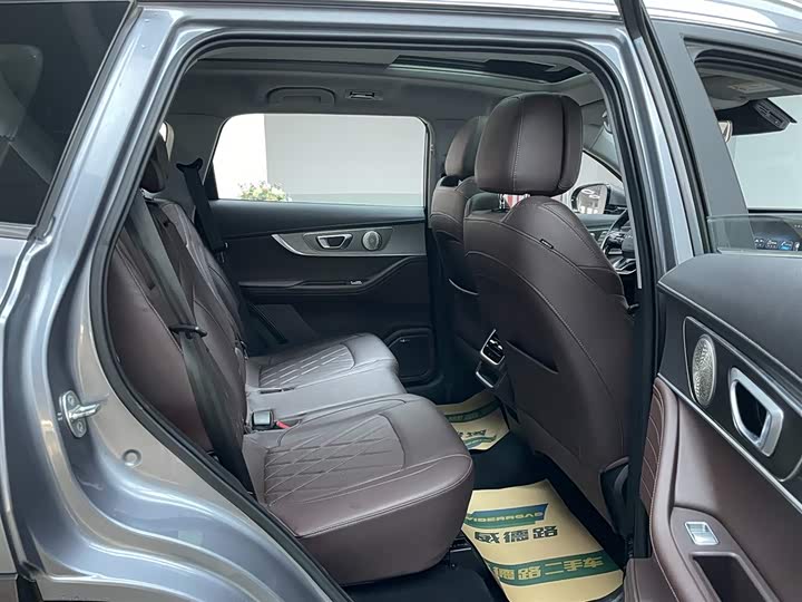 Фото 16 - Chery Tiggo 8 Pro