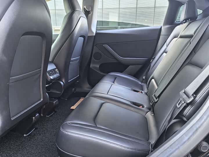 Фото 9 - Tesla Model Y