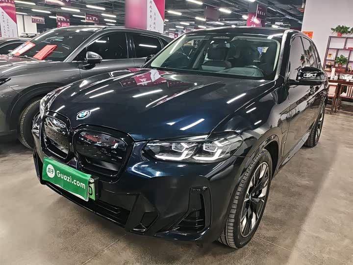 Фото 1 - BMW iX3