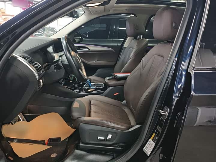 Фото 15 - BMW iX3