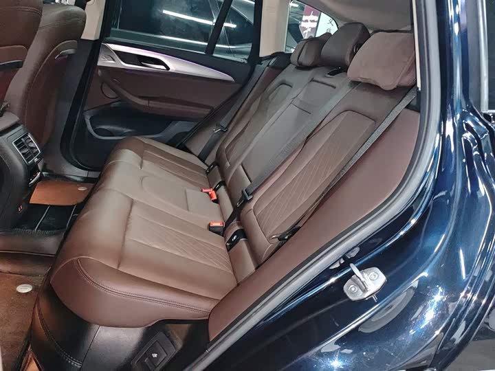 Фото 17 - BMW iX3