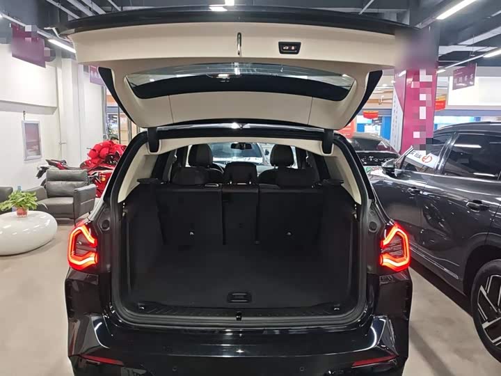 Фото 19 - BMW iX3