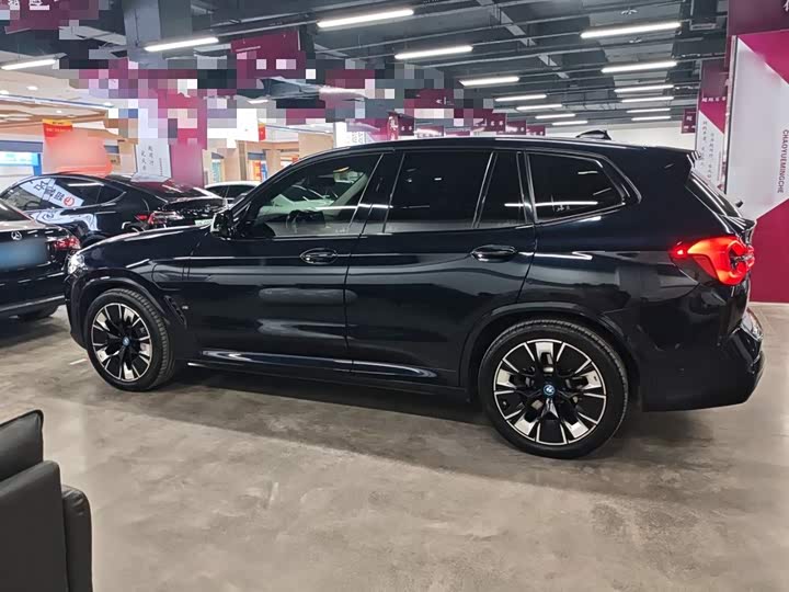 Фото 5 - BMW iX3