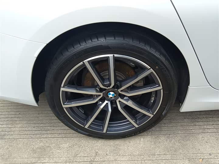 Фото 26 - BMW 3 Series