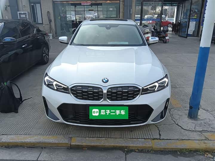 Фото 3 - BMW 3 Series