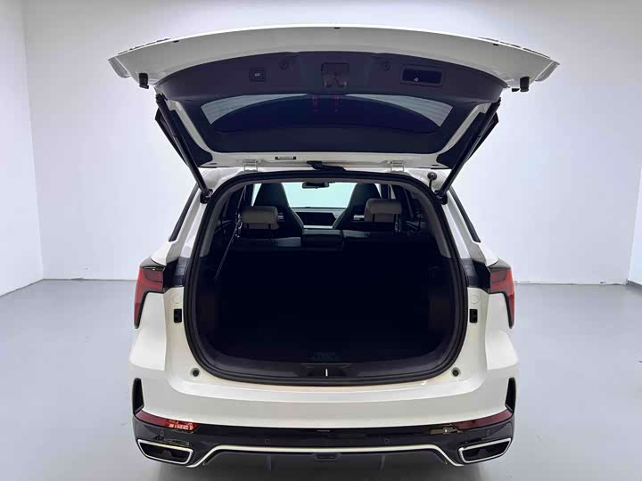 Фото 10 - Changan CS75 Plus