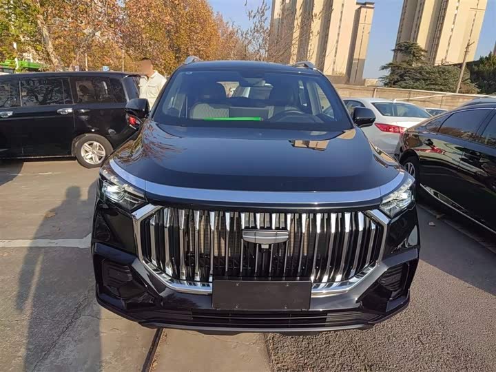 Фото 3 - Geely Okavango L