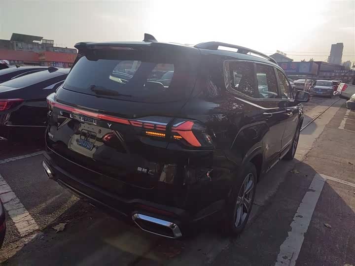 Фото 7 - Geely Okavango L