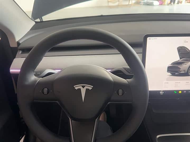 Фото 3 - Tesla Model Y