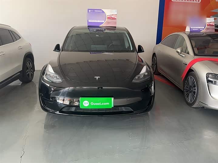 Фото 8 - Tesla Model Y