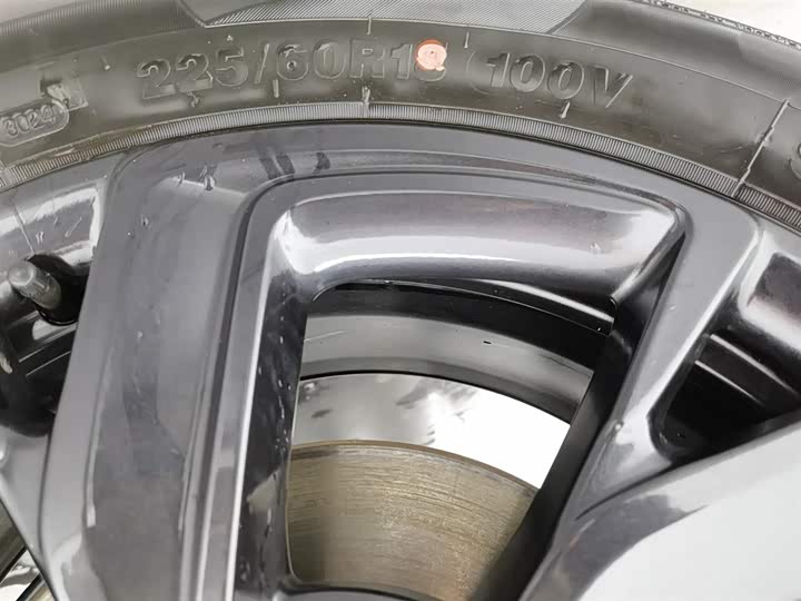 Фото 24 - Bestune T90