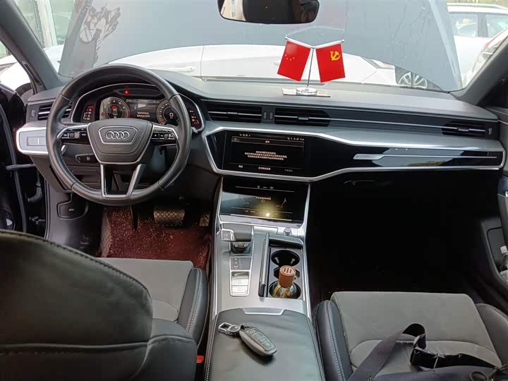 Фото 10 - Audi A6L