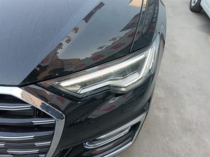 Фото 24 - Audi A6L