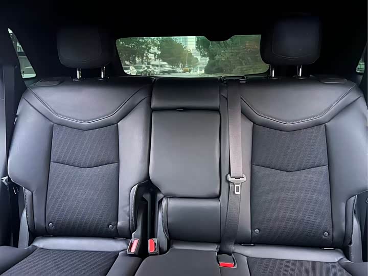 Фото 14 - Cadillac XT5