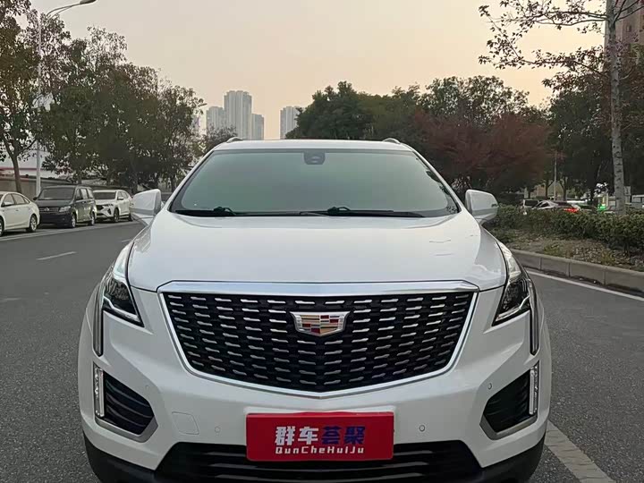 Фото 2 - Cadillac XT5