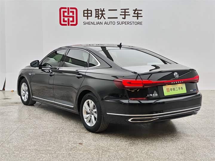 Фото 3 - Volkswagen Passat Hybrid