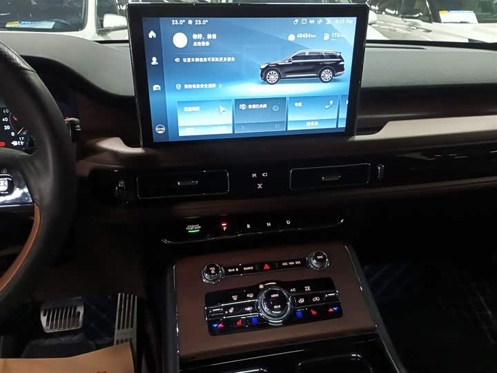 Фото 5 - Lincoln Aviator